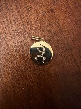 Virgo - Zodiac Constellation Pendant
